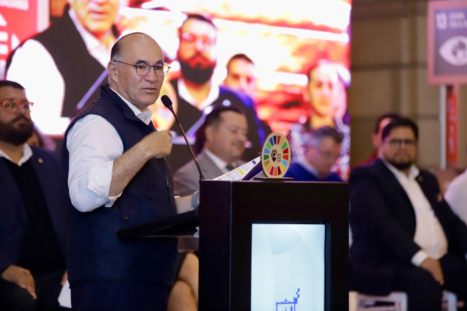 alcalde enrique galindo en el evento